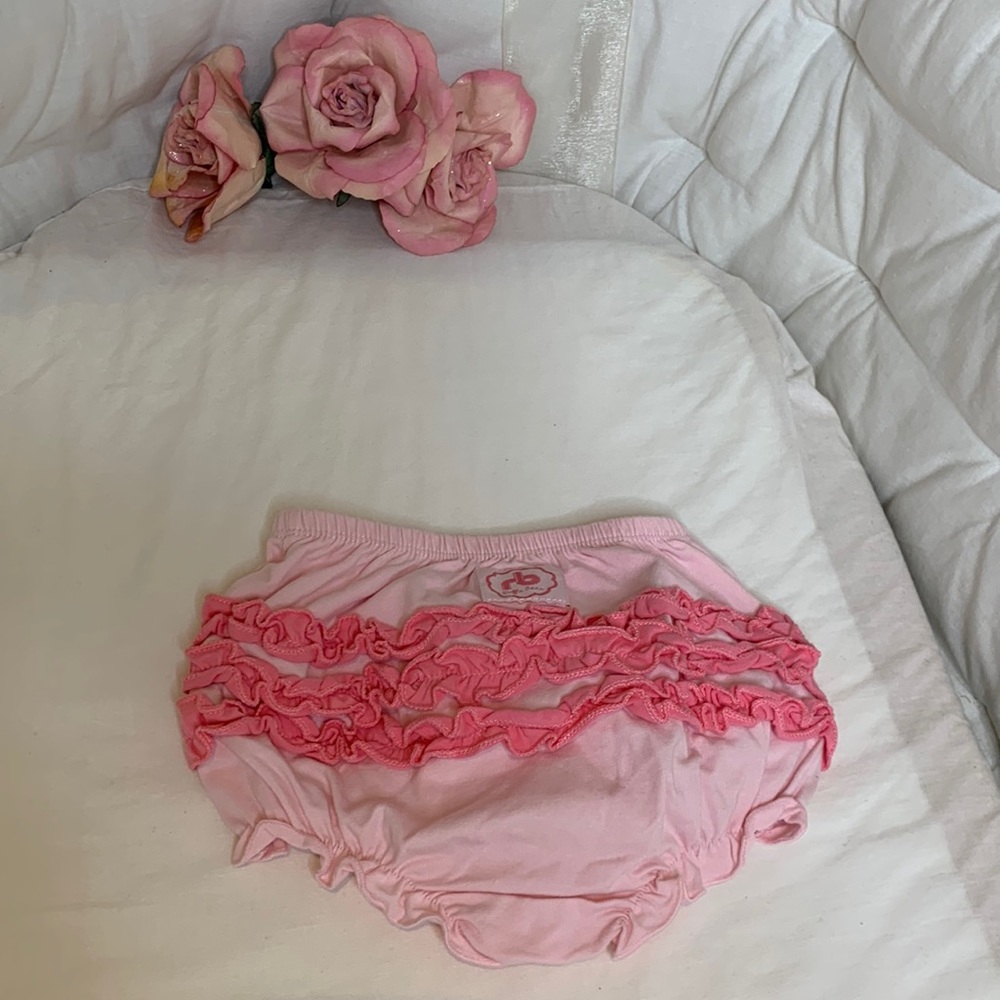 Ruffle buns new pink size 18 months